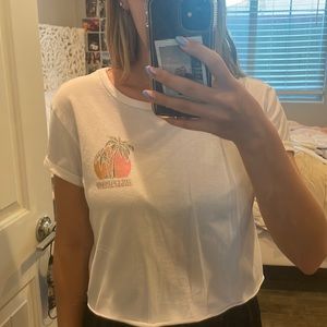 billabong cropped white tee